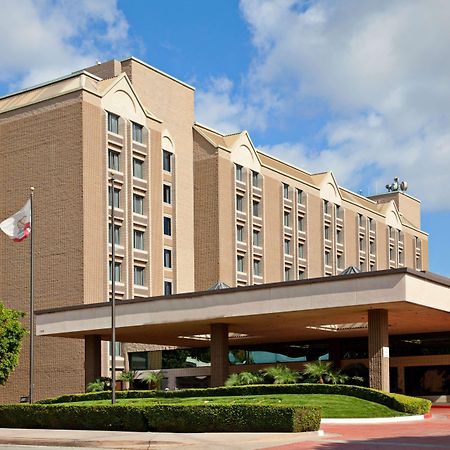 Doubletree By Hilton Whittier Hotel Ngoại thất bức ảnh