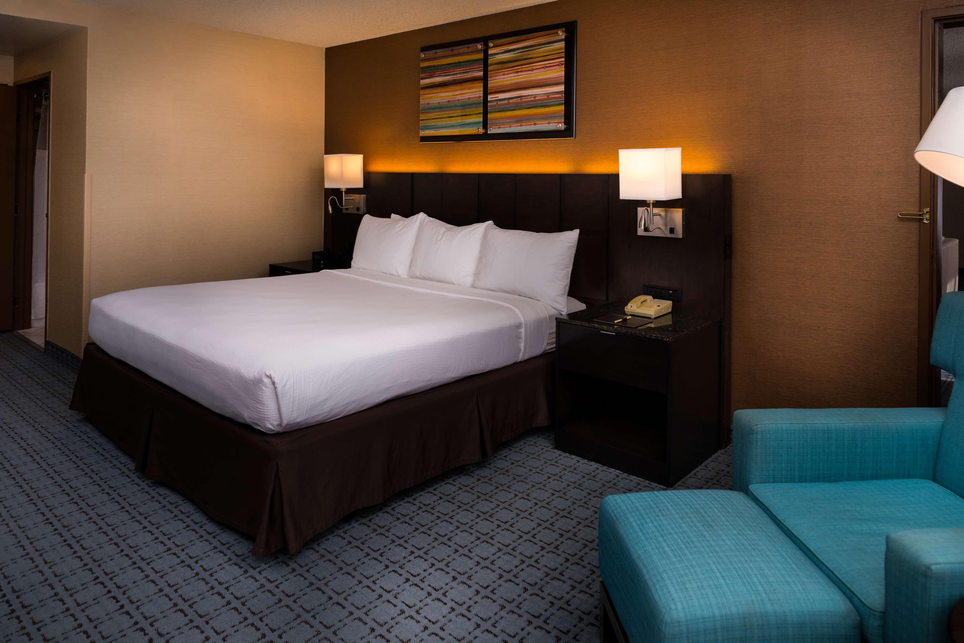 Doubletree By Hilton Whittier Hotel Ngoại thất bức ảnh