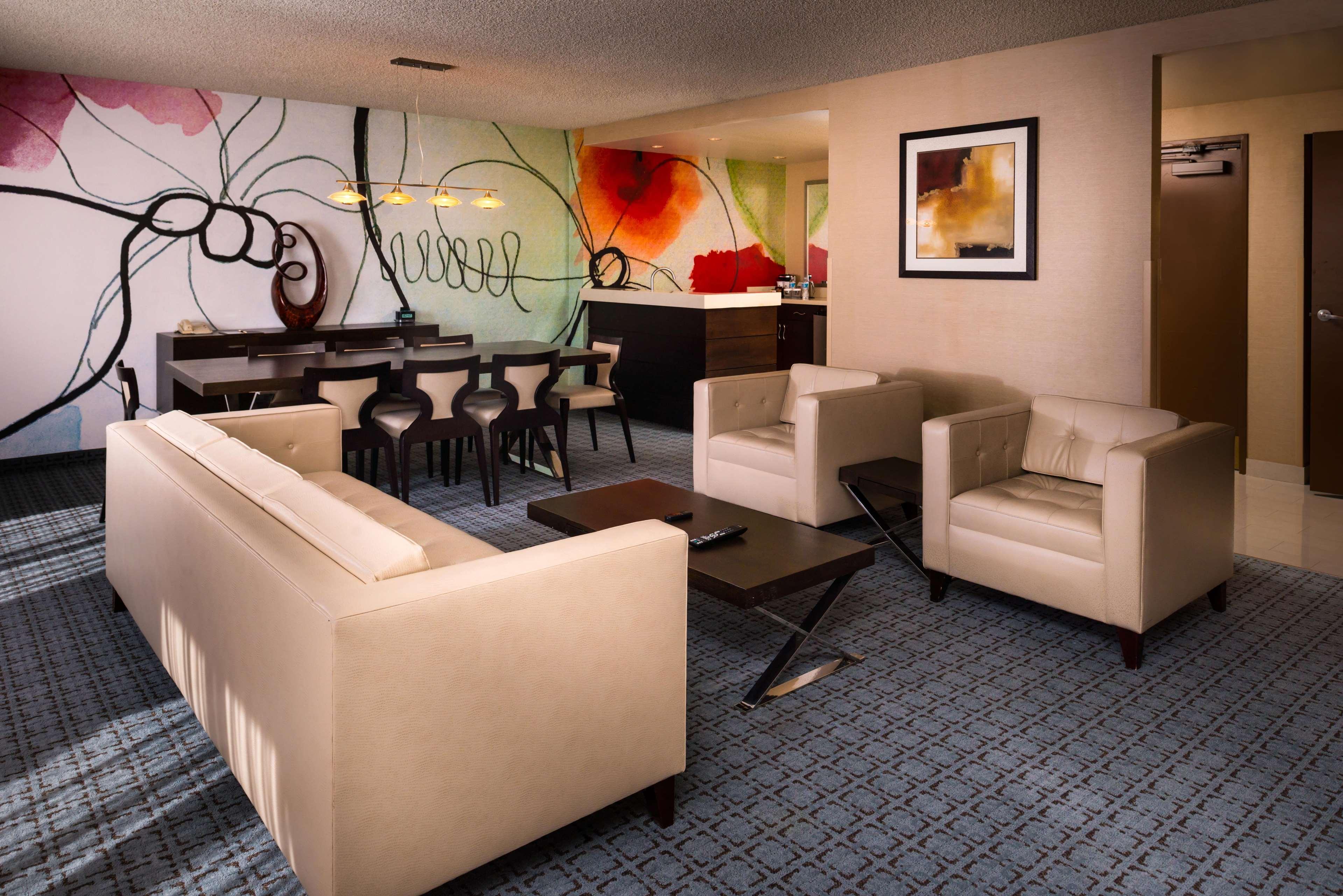 Doubletree By Hilton Whittier Hotel Ngoại thất bức ảnh