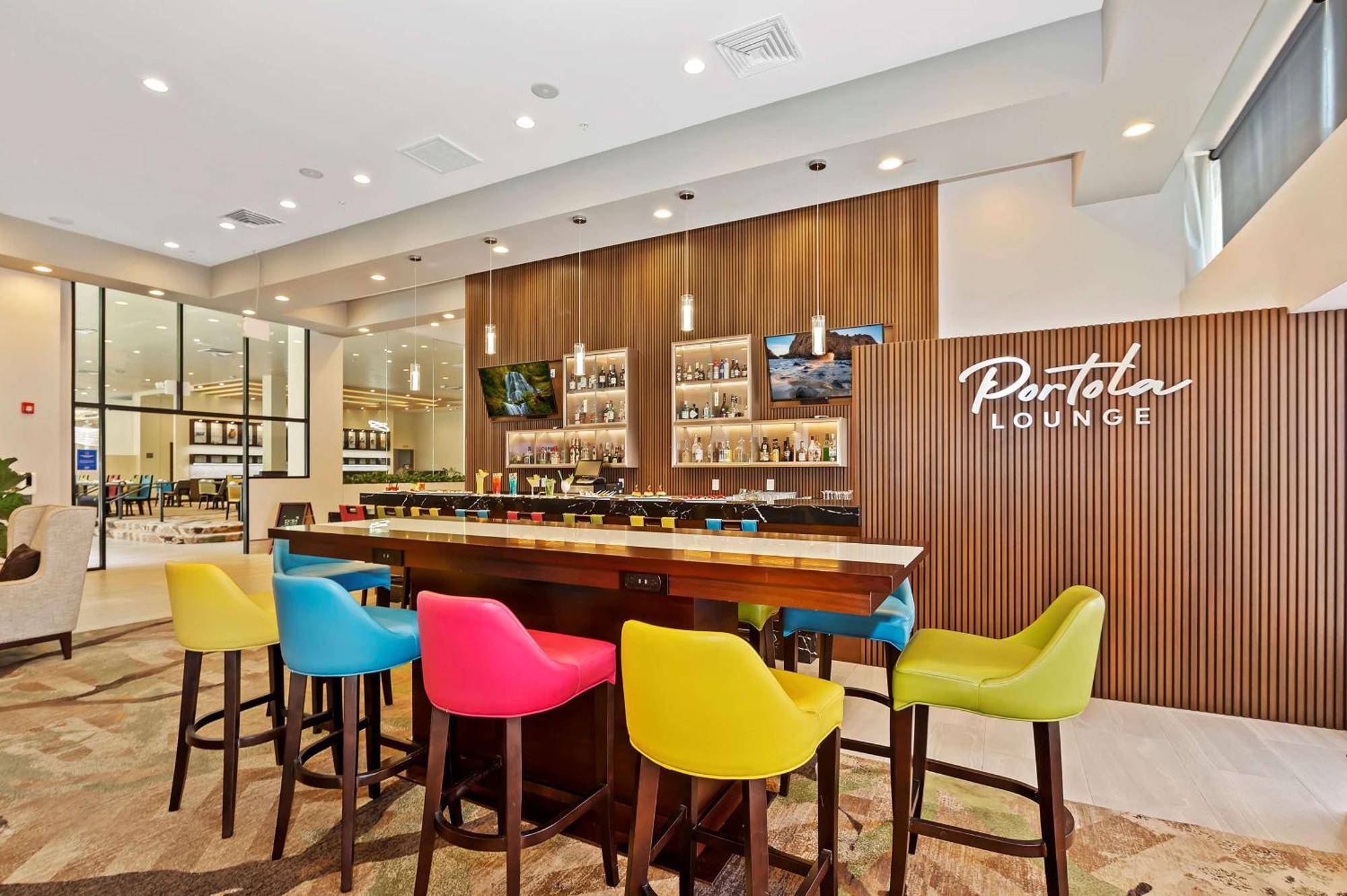 Doubletree By Hilton Whittier Hotel Ngoại thất bức ảnh