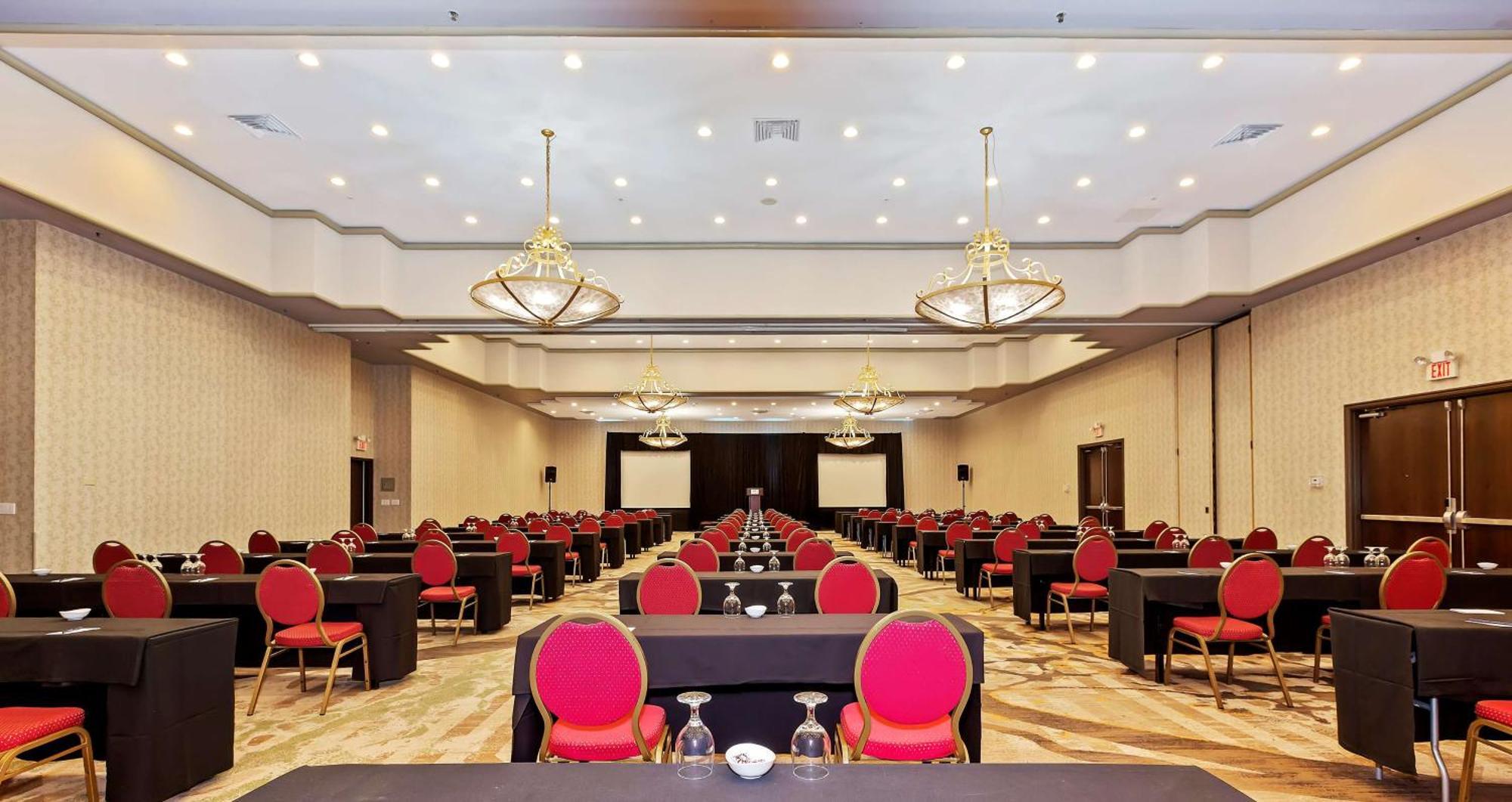 Doubletree By Hilton Whittier Hotel Ngoại thất bức ảnh