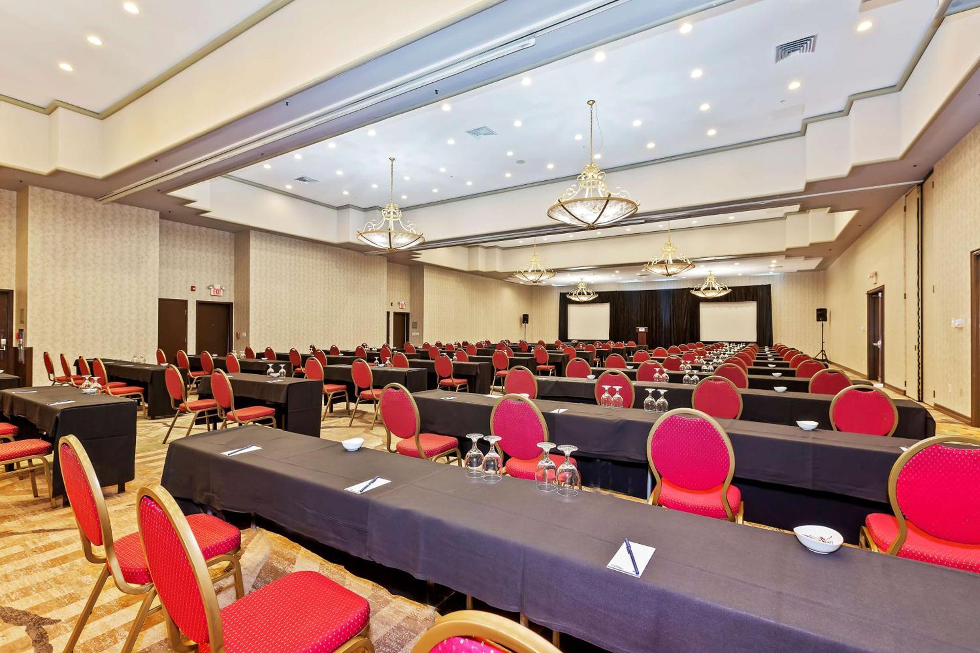 Doubletree By Hilton Whittier Hotel Ngoại thất bức ảnh
