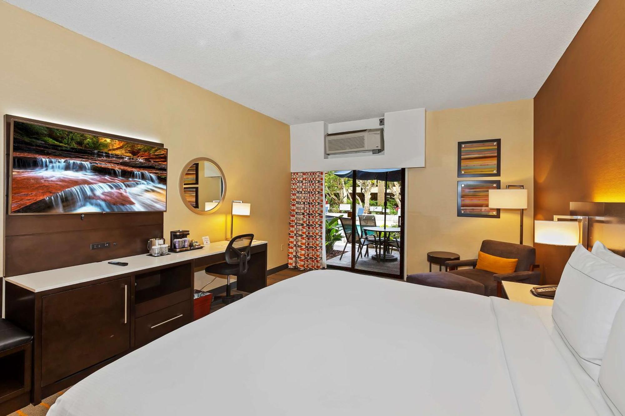 Doubletree By Hilton Whittier Hotel Ngoại thất bức ảnh