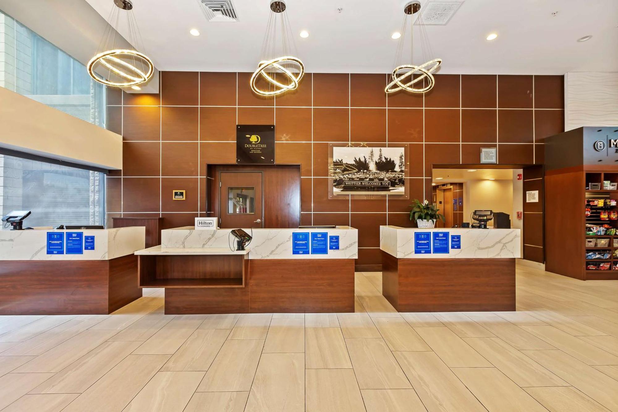 Doubletree By Hilton Whittier Hotel Ngoại thất bức ảnh