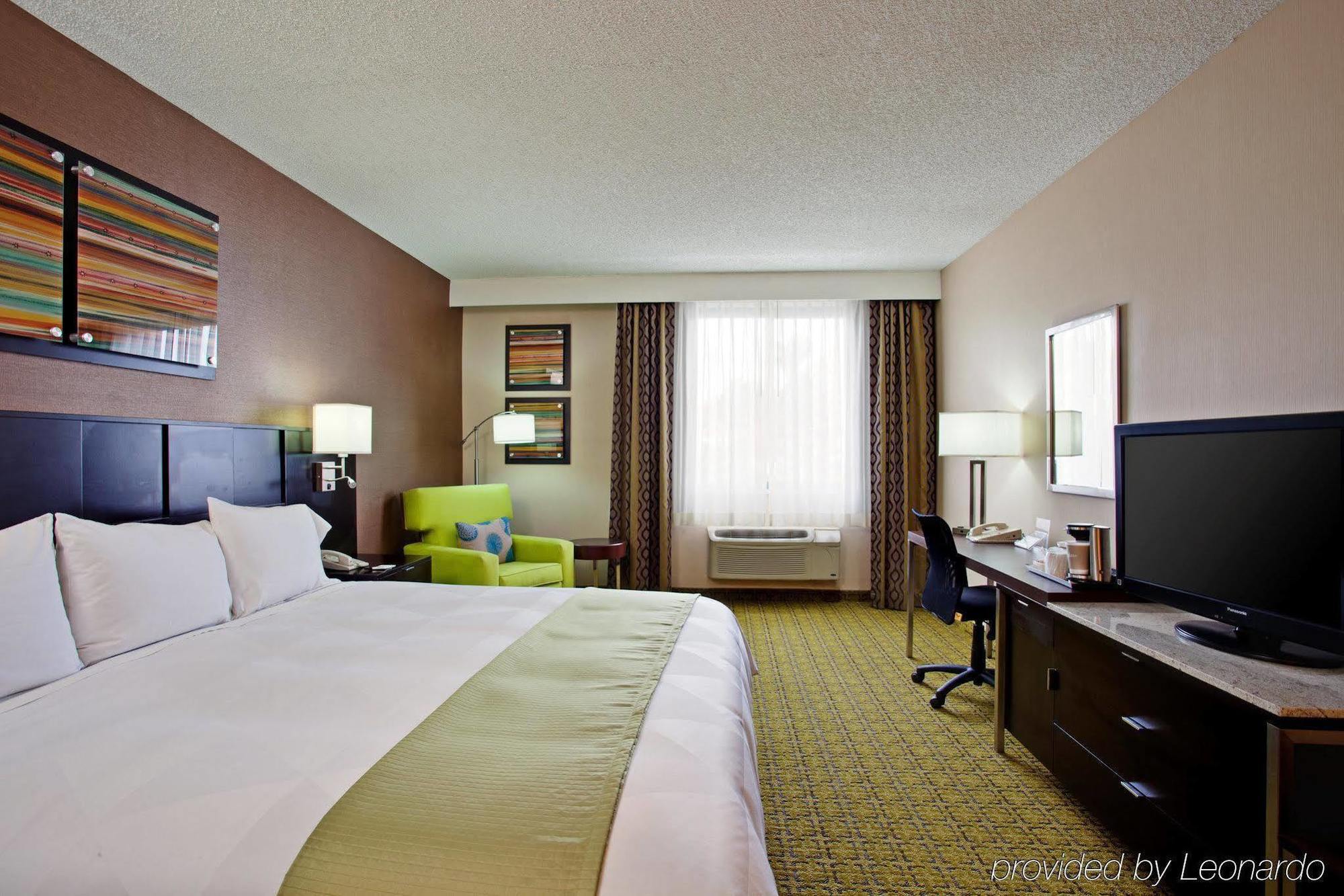 Doubletree By Hilton Whittier Hotel Ngoại thất bức ảnh