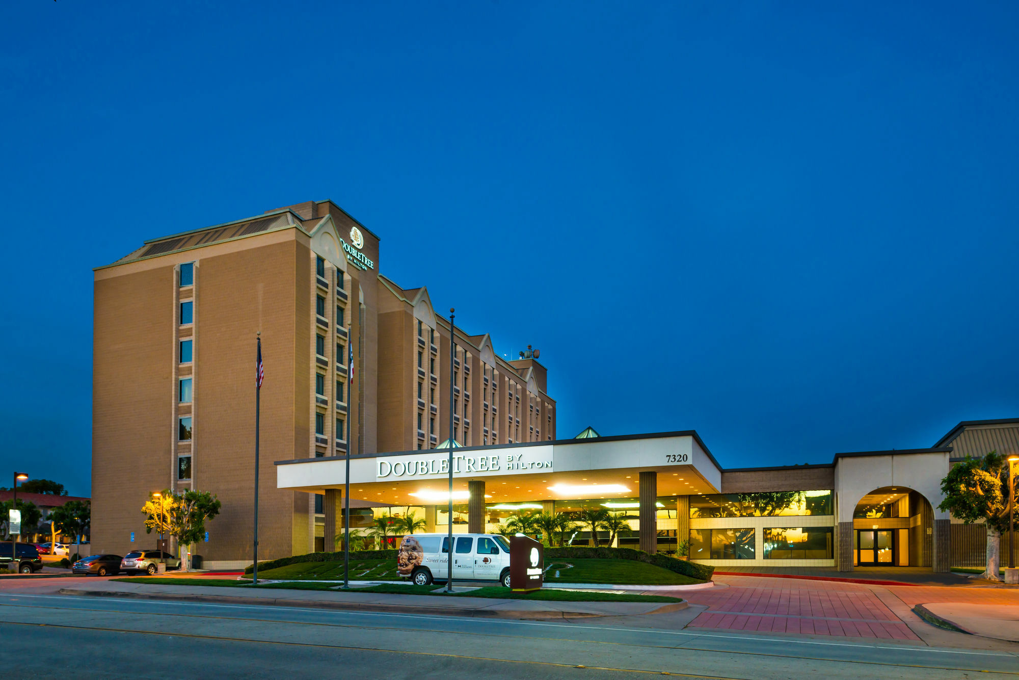 Doubletree By Hilton Whittier Hotel Ngoại thất bức ảnh