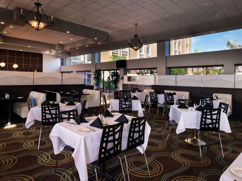 Doubletree By Hilton Whittier Hotel Ngoại thất bức ảnh